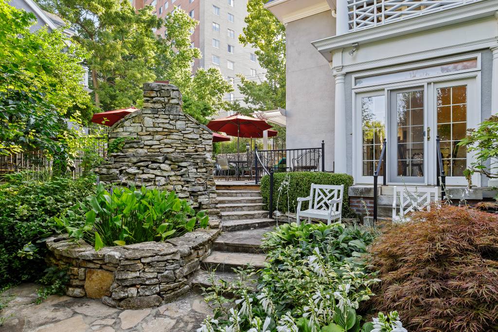 boutique hotel kansas city plaza