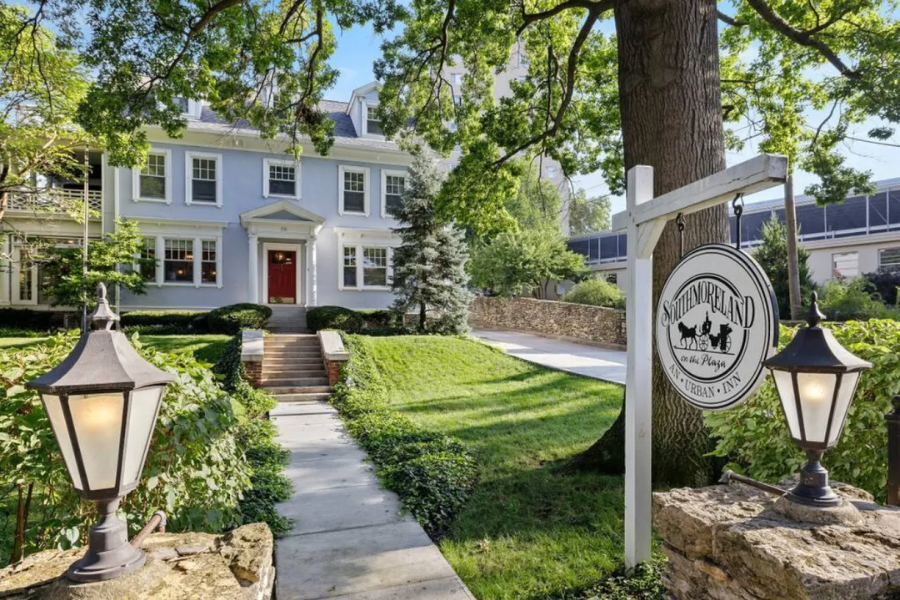Best Hotel in Kansas City Missouri for a Boutique Stay Near the Plaza
