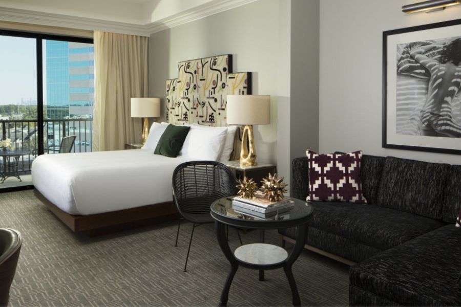 Romantic Hotels Kansas City Missouri: Why Southmoreland Is a Top Pick for Couples