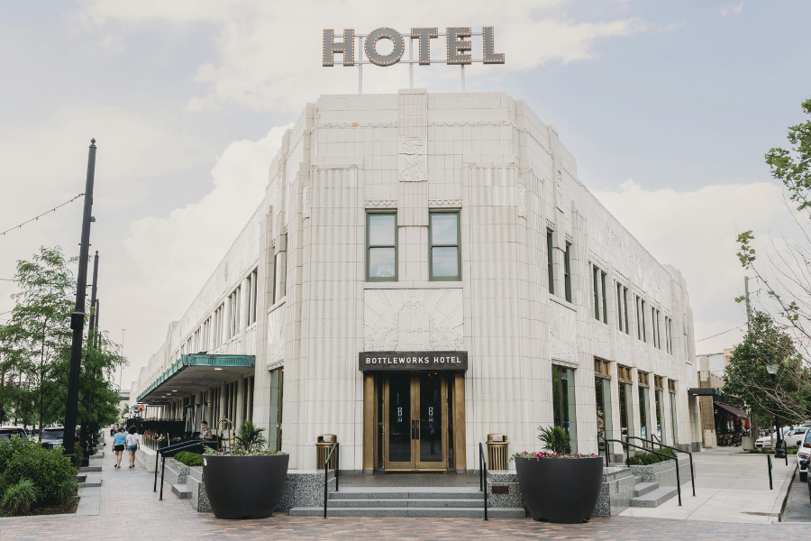 Romantic Boutique Hotel Kansas City Anniversary Planning Guide