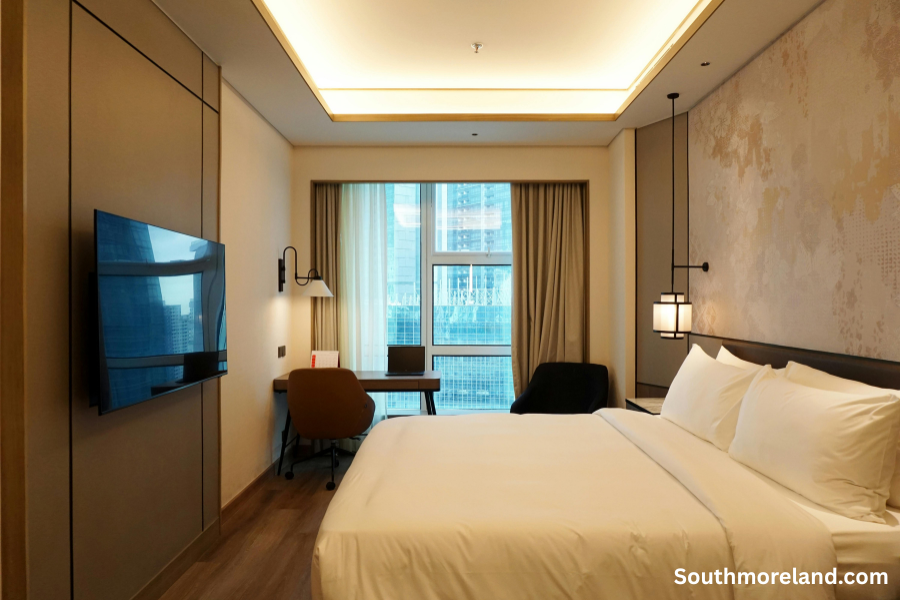 Best Hotels KC for First-Time Visitors Who Want Easy Access