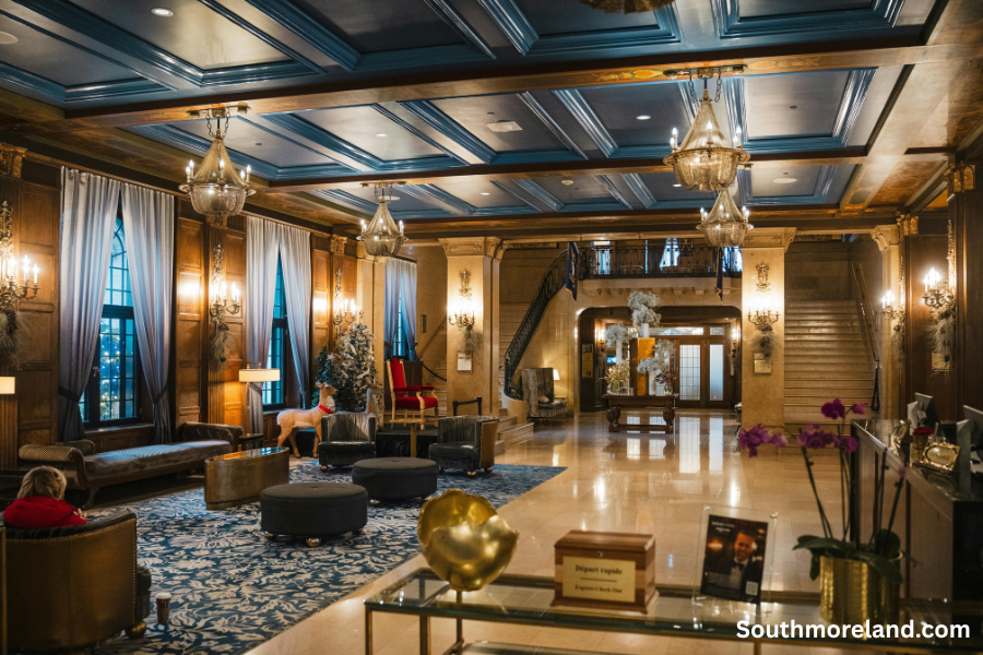 Hotels in Kansas City Plaza Area for Art Lovers